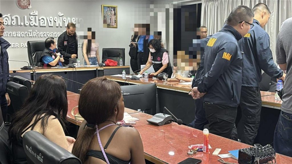 均是外国人！泰警突袭逮捕10多名芭提雅海滩“站街女”！-博彩投注网-博彩技巧-博彩策略